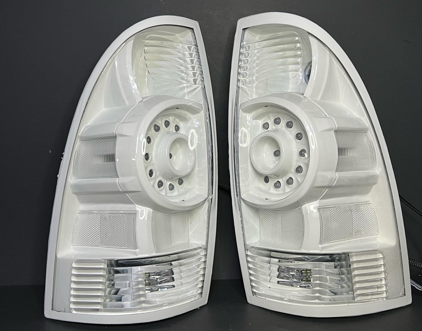 thumbnail interactive-video image 1 of For 2012-2015 Toyota Tacoma Clear Fog Lights Kit W/ Bulbs Switch Harness & Bezel 1 of 5