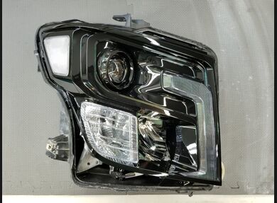 2016+ Titan Clear Headlight Markers