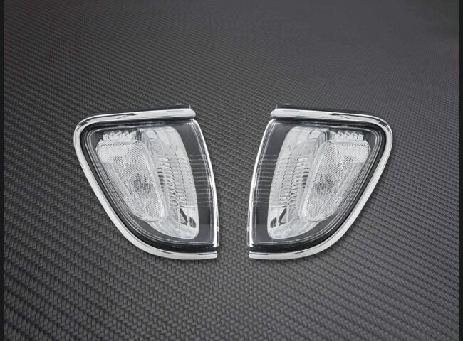 Chrome trim, black inner border