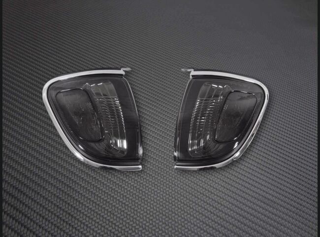 Smoked lenses, chrome trim