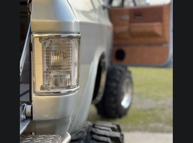 1973-1987 Chevrolet/GMC Truck Fleetside Clear Tail Lights